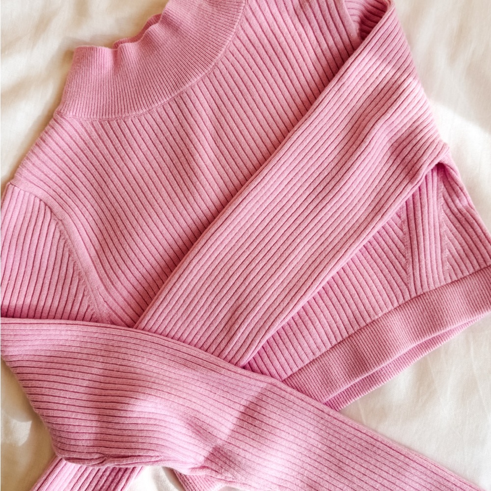 Pink Ribbed Cropped Sweater - Picture 4 of 5